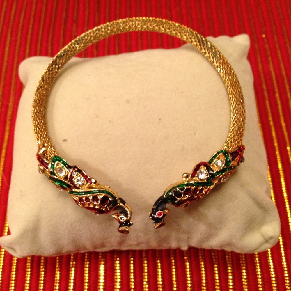 Colored stone bracelet